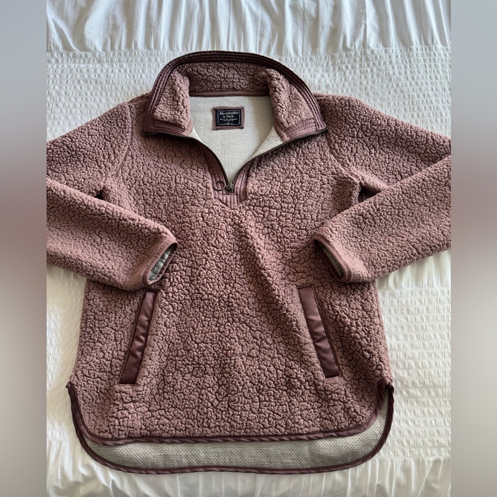 Abercrombie & Fitch Pink Sherpa Hoodie Size Small